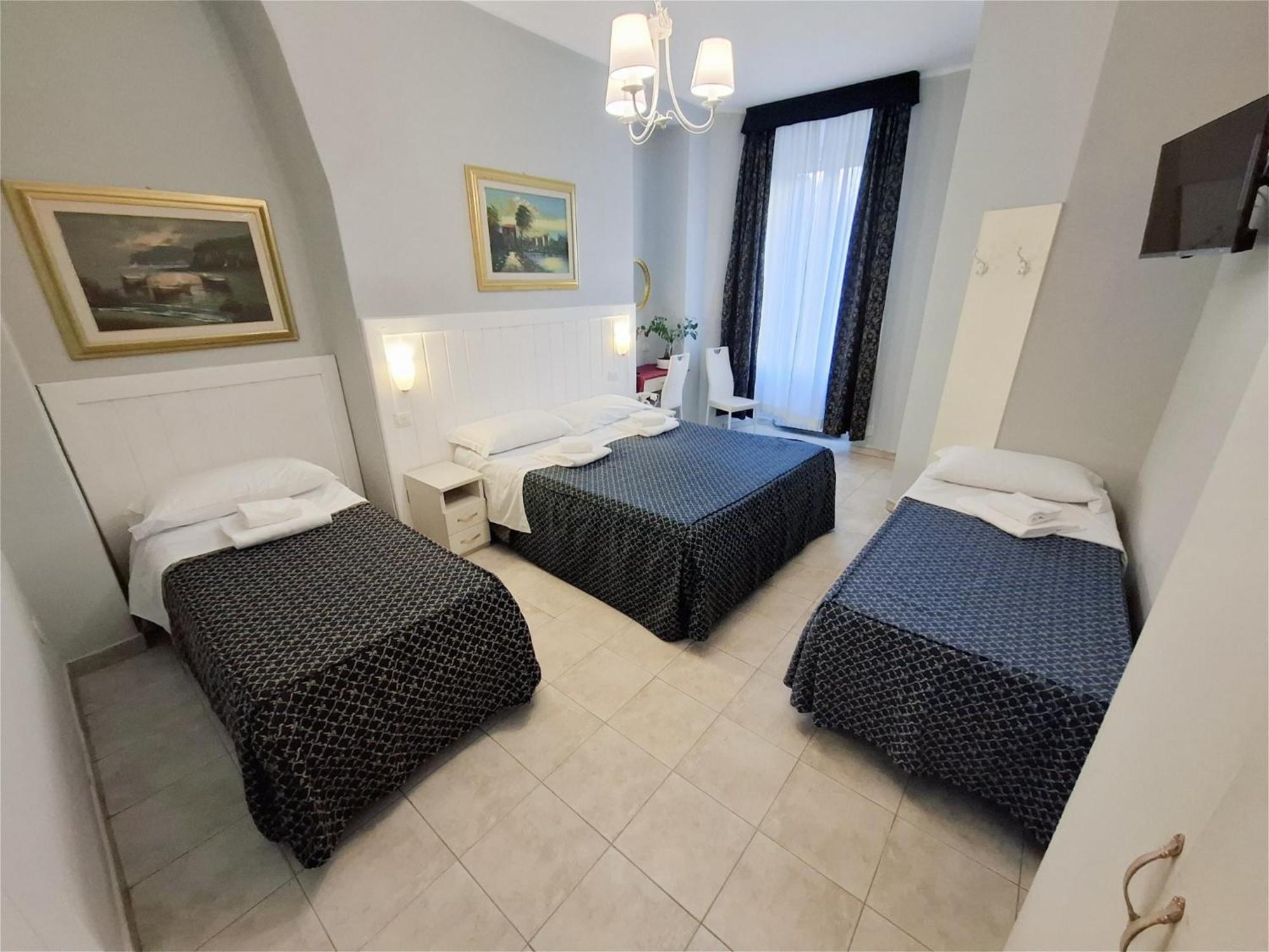 Hotel Aurelia Milano Centrale Exteriör bild