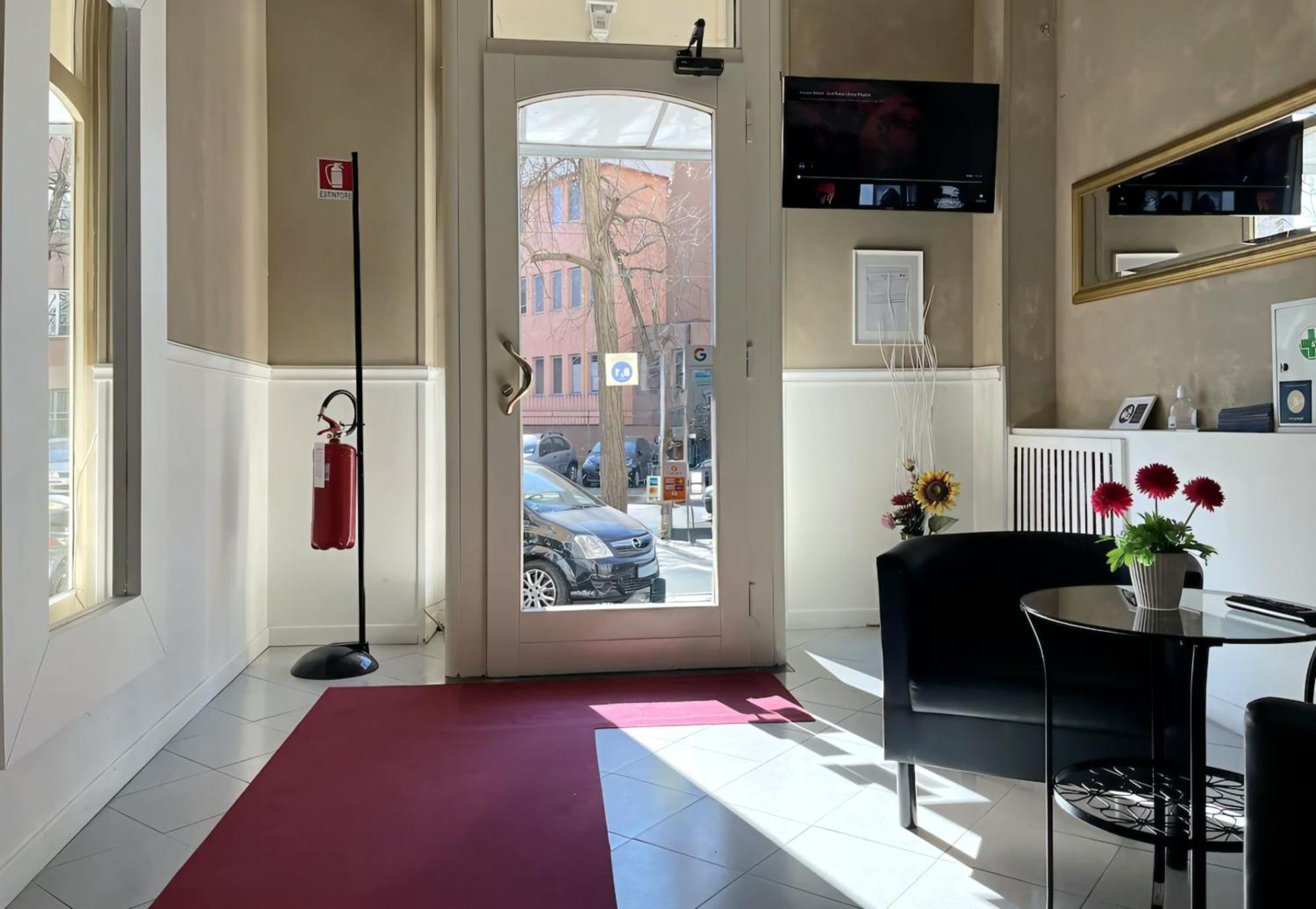 Hotel Aurelia Milano Centrale Exteriör bild