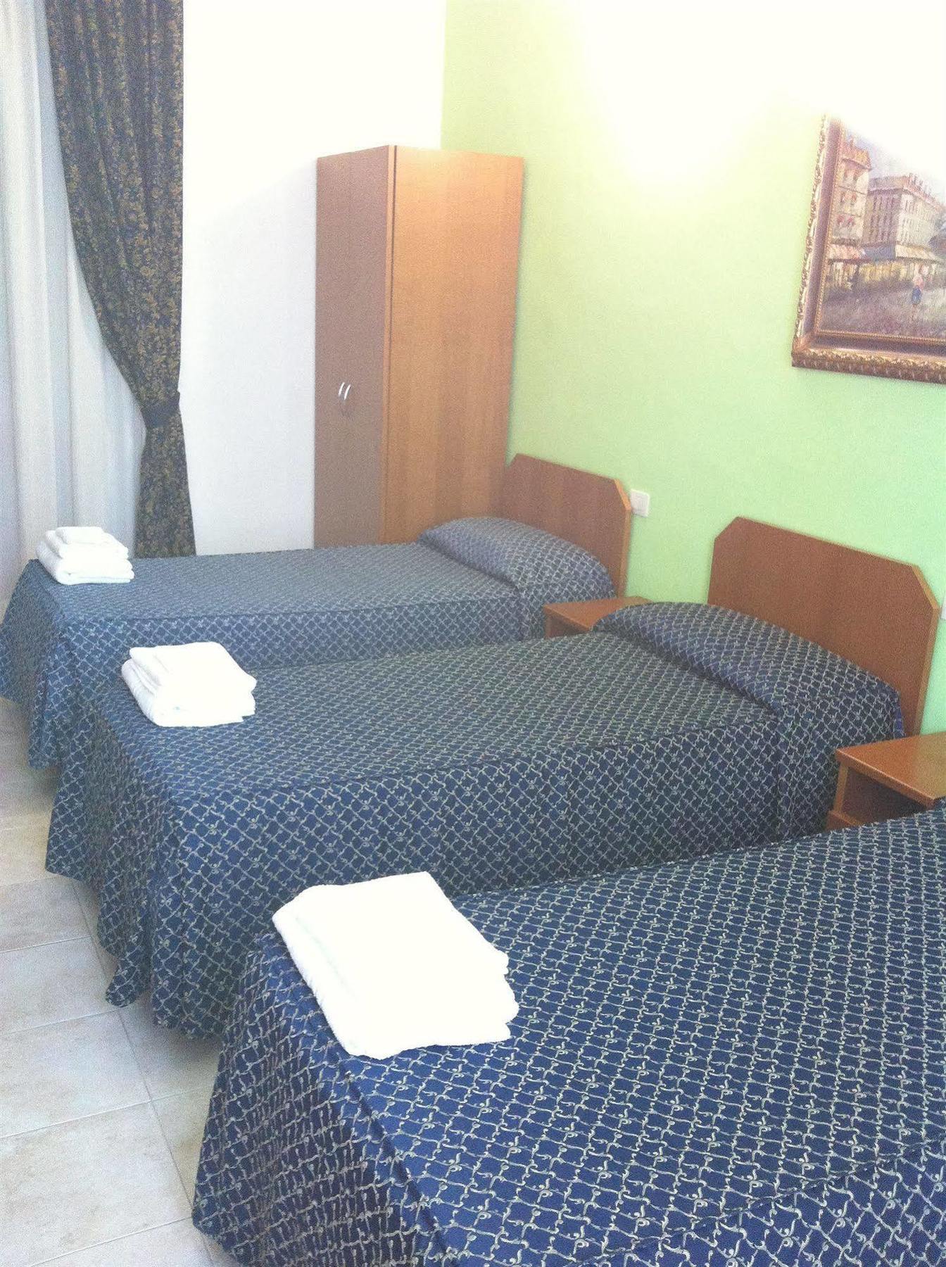 Hotel Aurelia Milano Centrale Exteriör bild